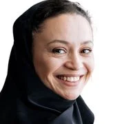 uae-6-18.webp
